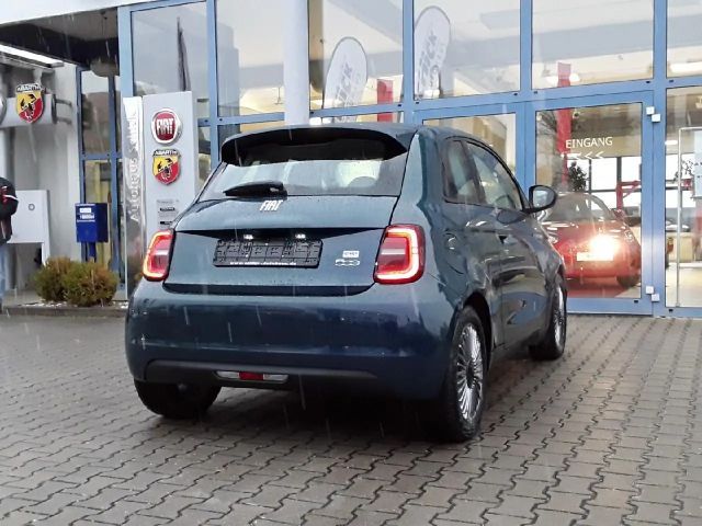 Fiat 500e 42 kWh Icon