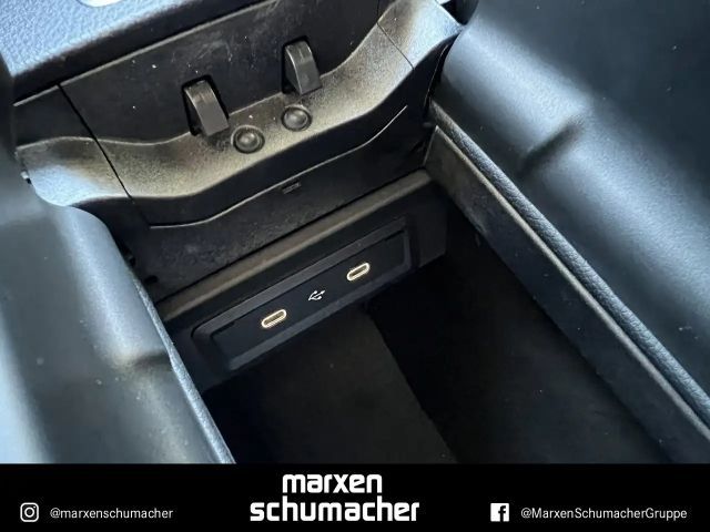 Mercedes-Benz GLB 220 4MATIC Progressive