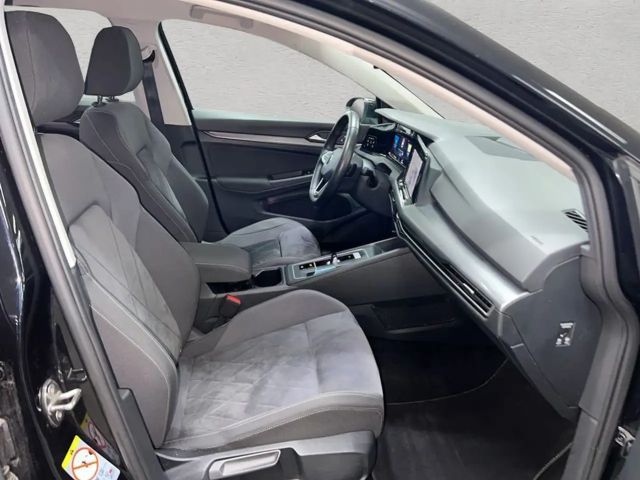 Volkswagen Golf 2.0 TDI DSG Style Variant