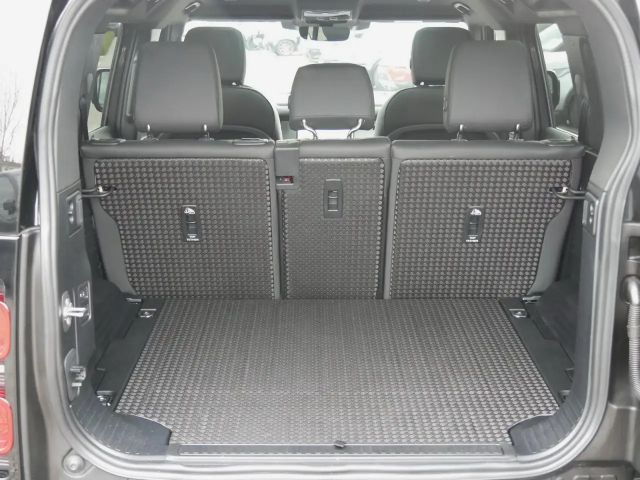 Land Rover Defender 110 Dynamic