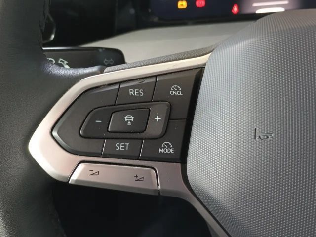 Volkswagen Golf 1.5 TSI Life Variant