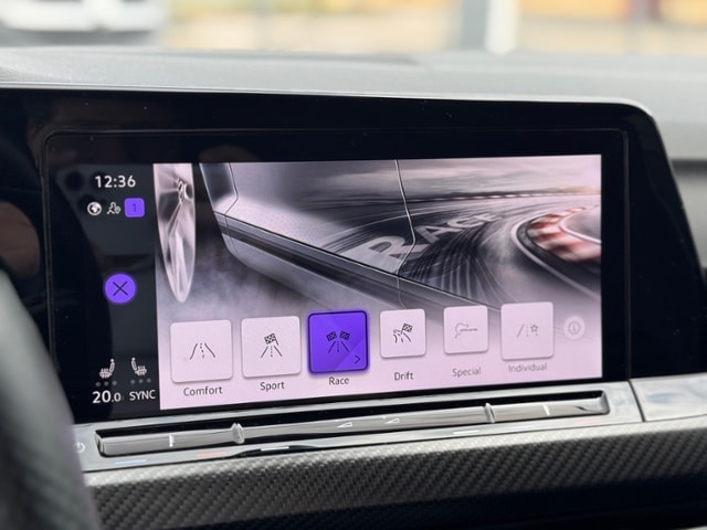 Volkswagen Golf 2.0 TSI Golf VIII