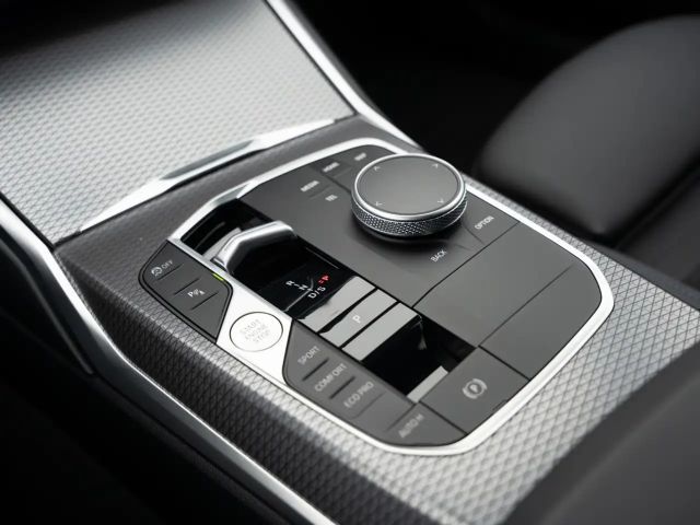 BMW 330 330d M-Sport Touring xDrive