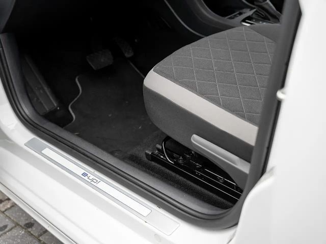 Volkswagen e-up! Plus Style