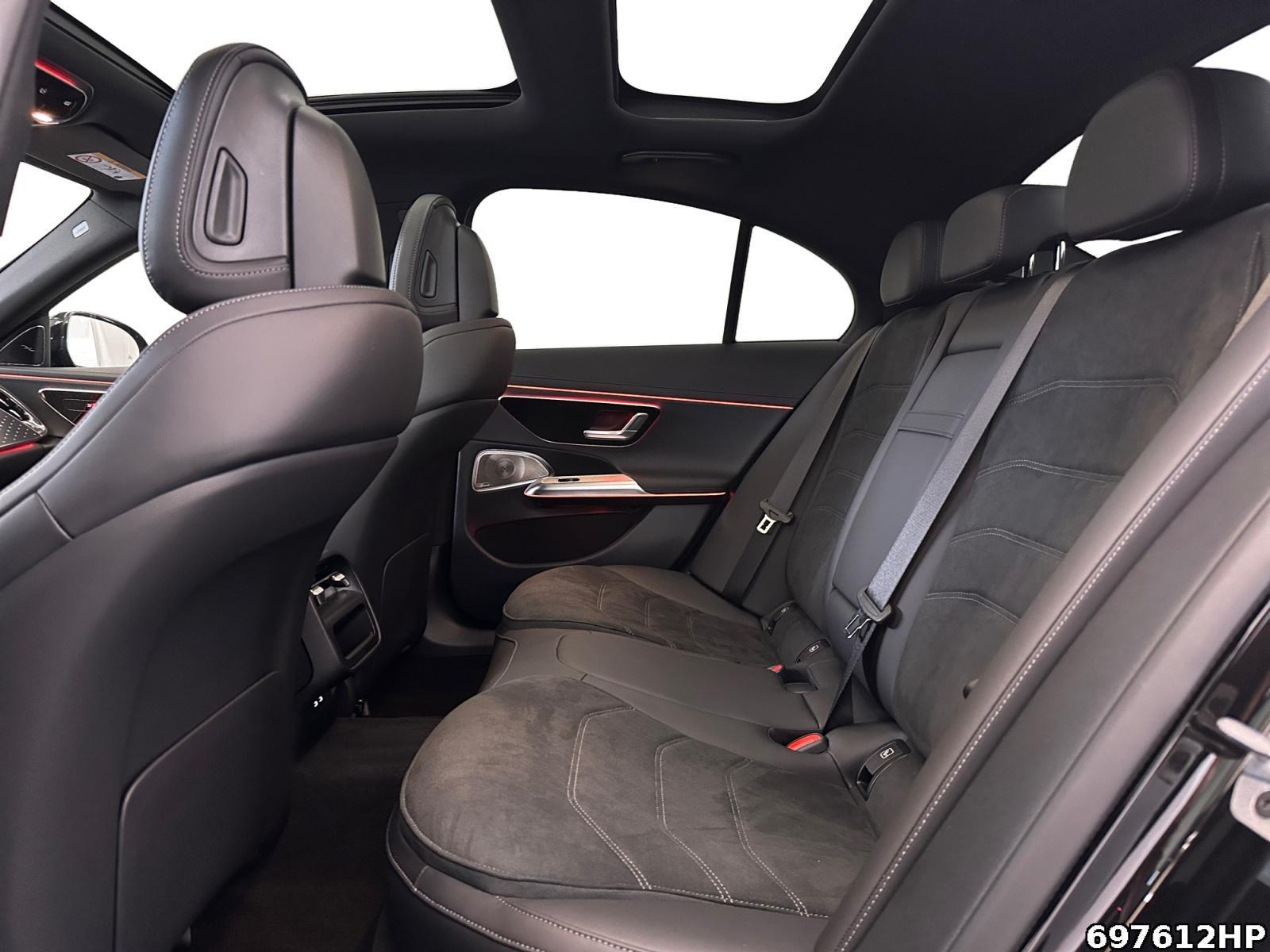 Mercedes-Benz E 200 AMG Line Sedan