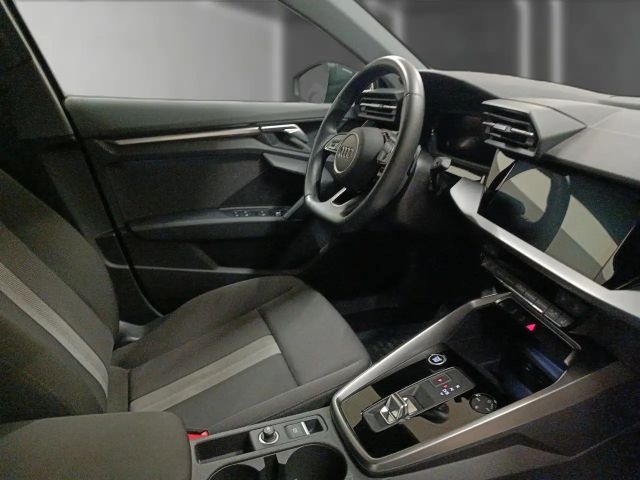 Audi A3 35 TDI S-Line Sedan Sportback