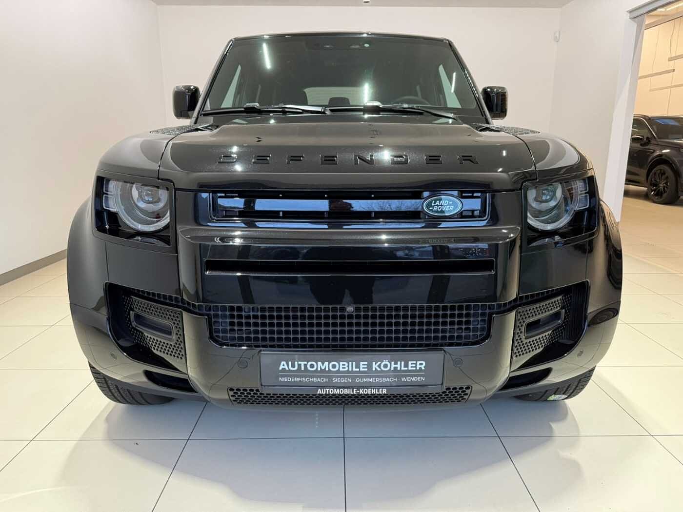 Land Rover Defender 110 Dynamic SE