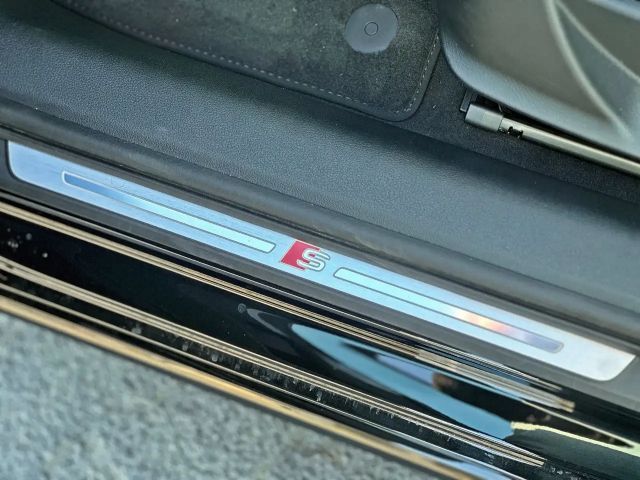 Audi A4 45 TFSI Avant Quattro S-Line