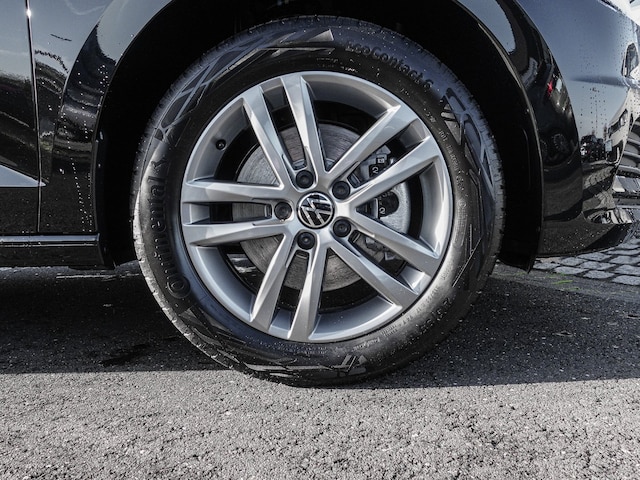 Volkswagen Touran 1.5 TSI DSG