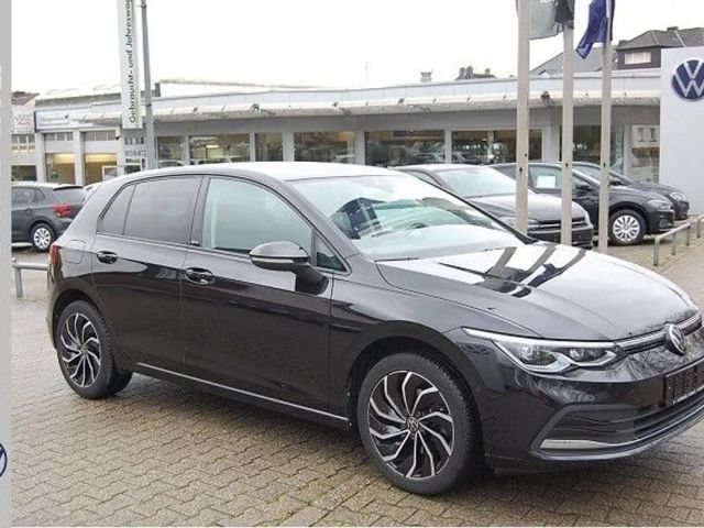 Volkswagen Golf Active ACC App LED Kamera Sitzheizung Alu