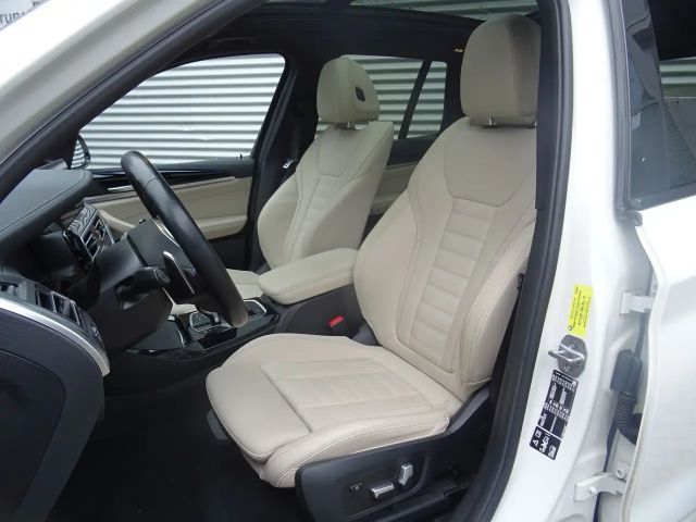 BMW X3 40i Laser Standheizung HuD HiFi-h/k AHK Pano