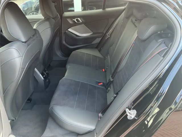 BMW 118 118d M-Sport Sedan