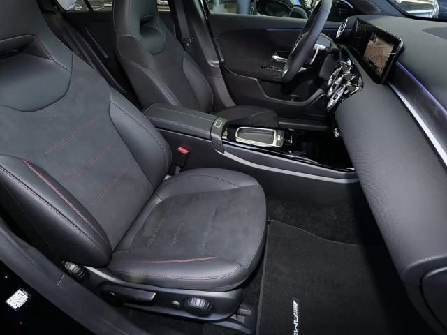 Mercedes-Benz A 200 AMG Line