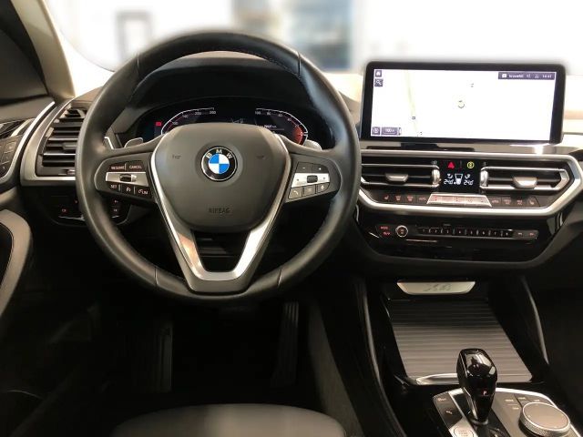 BMW X4 xDrive20i