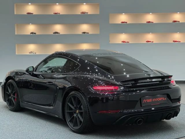 Porsche Cayman 4 Coupé GTS