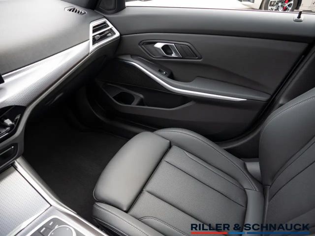 BMW 330 330i M-Sport Touring xDrive