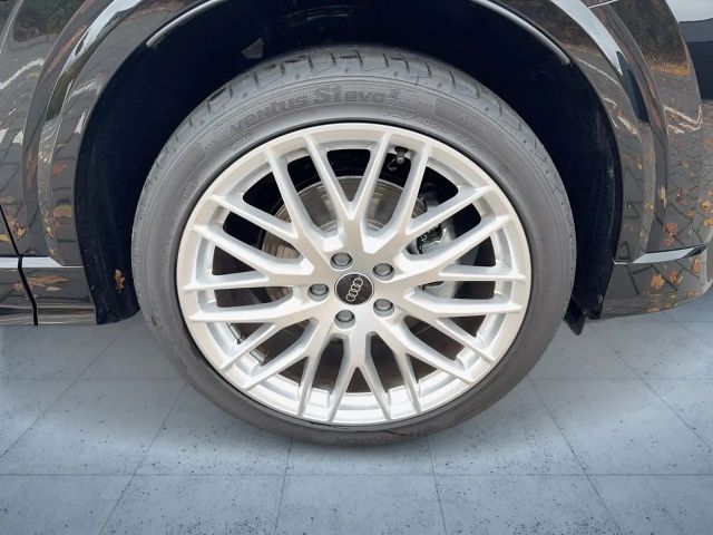 Audi Q2 30 TFSI S-Line