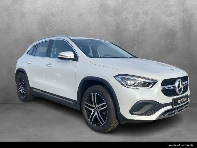 Mercedes-Benz GLA 200 Progressive