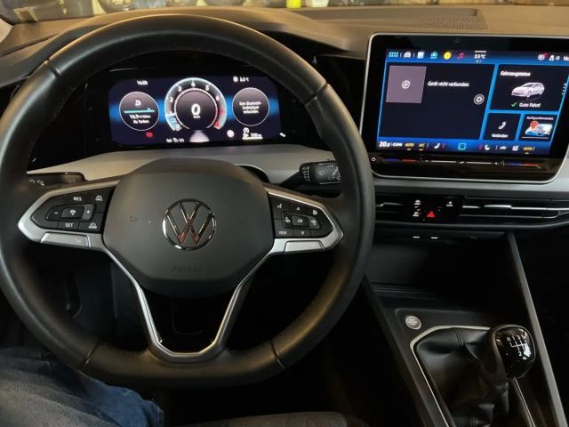 Volkswagen Golf 1.5 TSI Life Variant