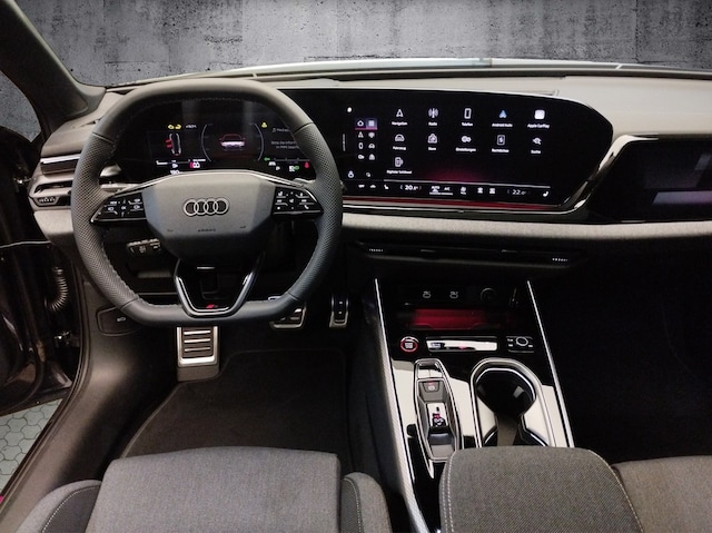 Audi A6 Avant Quattro S-Tronic