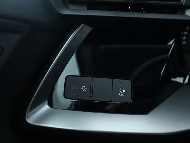 Audi A3 30 TFSI Sedan