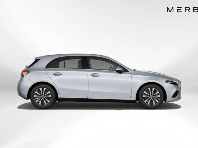 Mercedes-Benz A 180 A 180 d