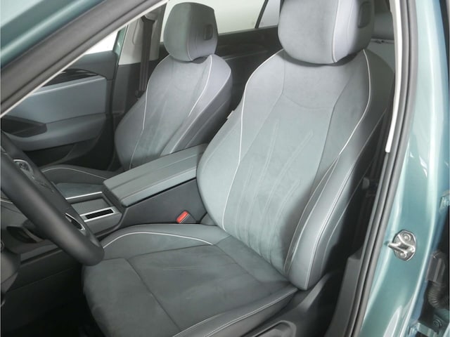 Volkswagen Passat 1.5 eTSI Business