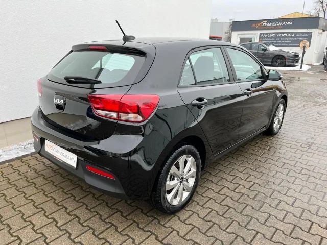 Kia Rio Sitz / Lenkradheizung DAB Navi Parkpilot