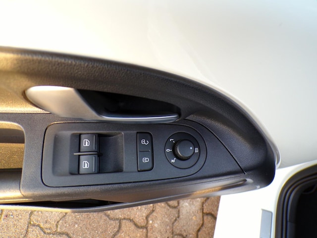 Volkswagen up! 1.0 MPI Active