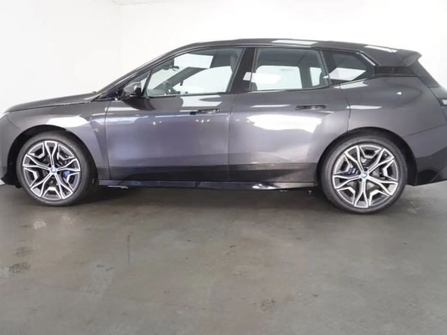 BMW iX xDrive40