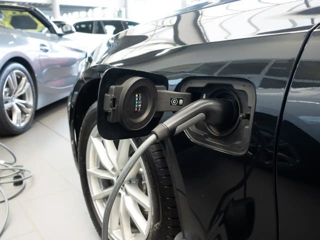 BMW 320 320e Advantage pakket Sedan