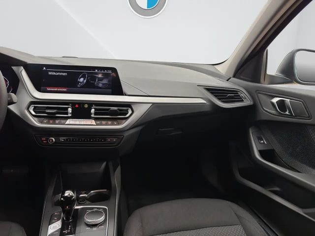 BMW 116 116i 5-deurs Sedan