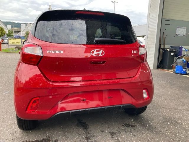 Hyundai i10 GO Plus 1,0 MT a5bu1 Schwarzes Dach