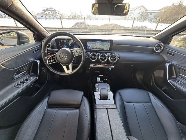 Mercedes-Benz A 180 A 180 d