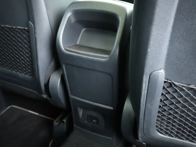 Mercedes-Benz B 200 AMG Line