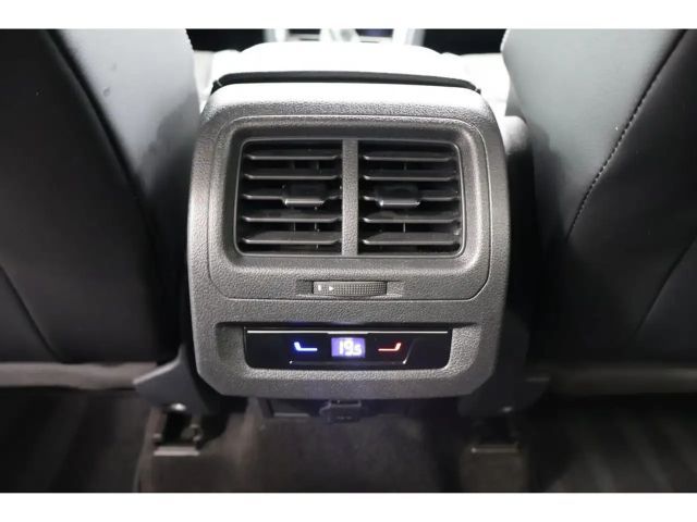 Volkswagen Touran 1.5 TSI DSG