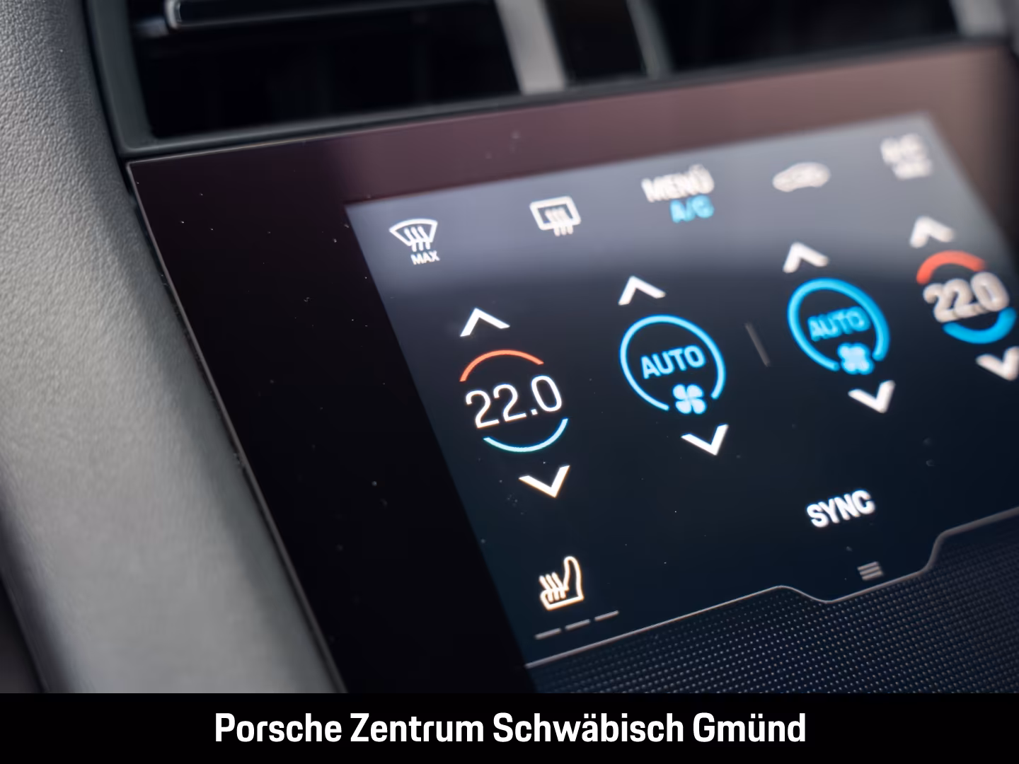 Porsche Taycan Basis Surround-View Luftfederung 21-Zoll