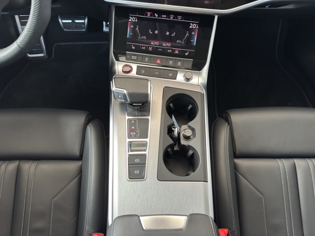 Audi S6 Avant Quattro