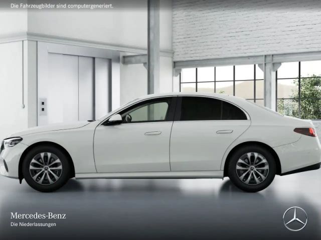 Mercedes-Benz E 220 AVANTGARDE E 220 d Sedan