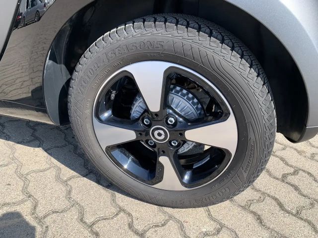 Smart forTwo Cabrio JBL Passion