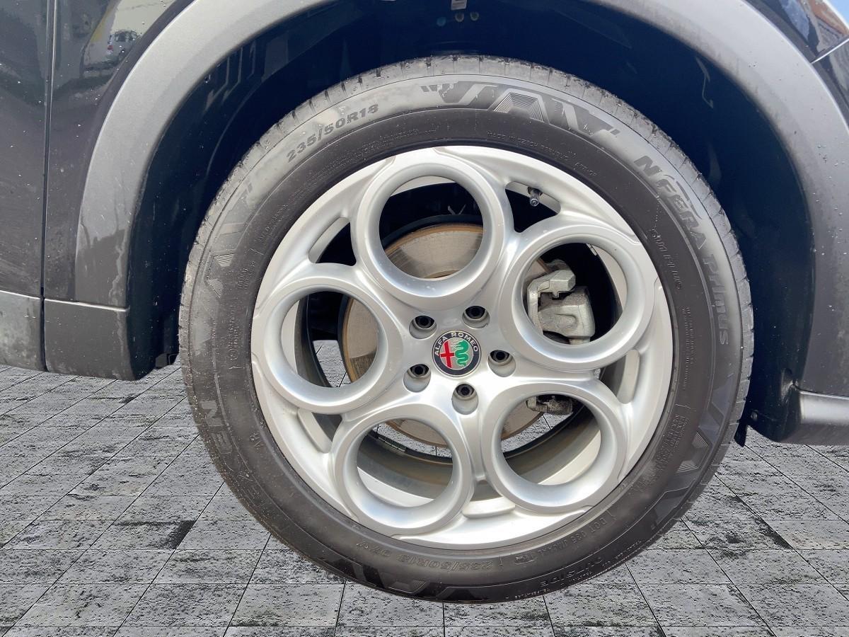 Alfa Romeo Tonale Super