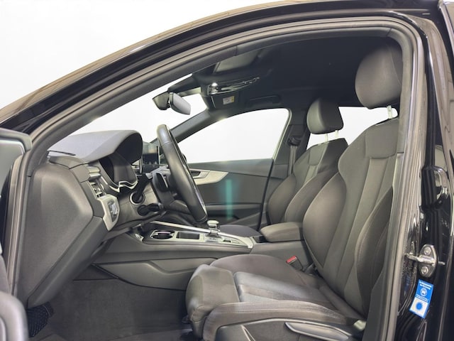 Audi A4 35 TFSI Avant S-Line S-Tronic