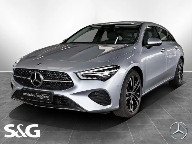 Mercedes-Benz CLA 180 TOTWINKEL+DISTRONIC+360°