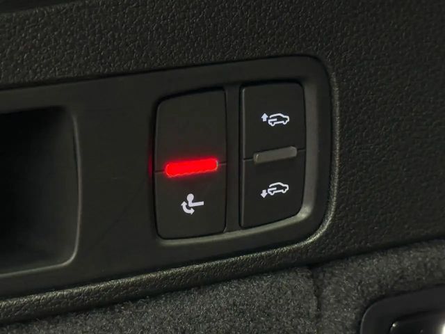 Audi SQ5 TDI | MATRIX NAVI PANO AHK STDHZG