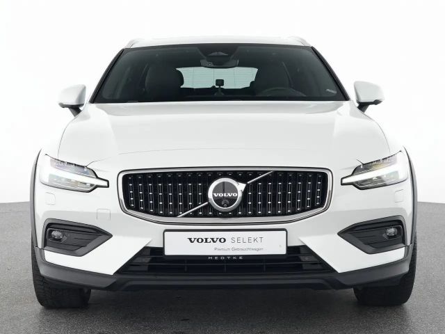 Volvo V60 Cross Country AWD Ultimate