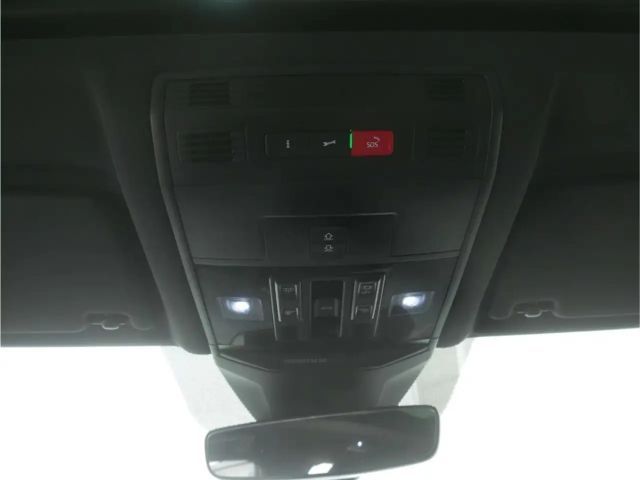 Volkswagen T-Roc 1.5 TSI DSG R-Line Style