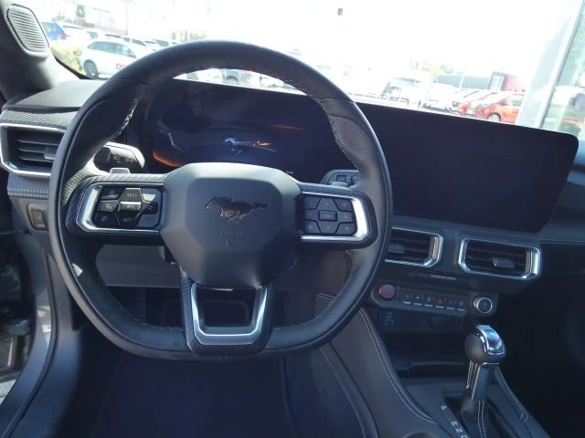 Ford Mustang Fastback GT 5.0 V8