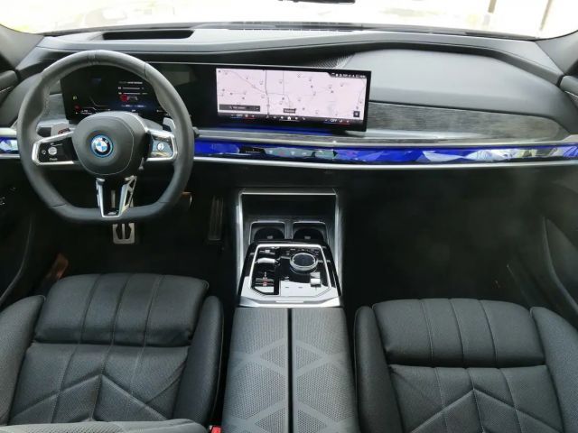 BMW 750 M-Sport Sedan xDrive