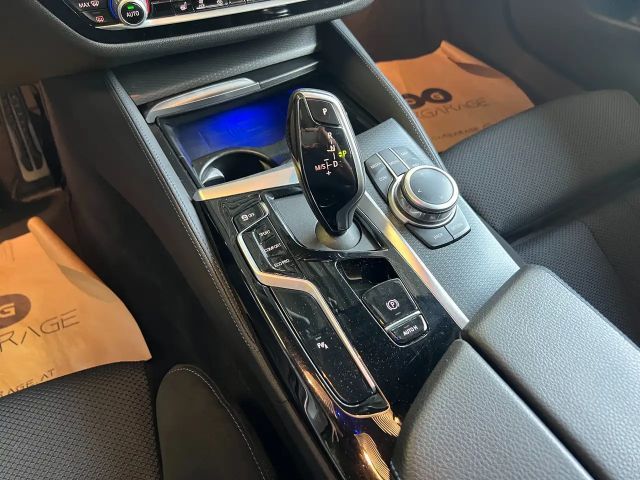 BMW 530 530d M-Sport Sedan