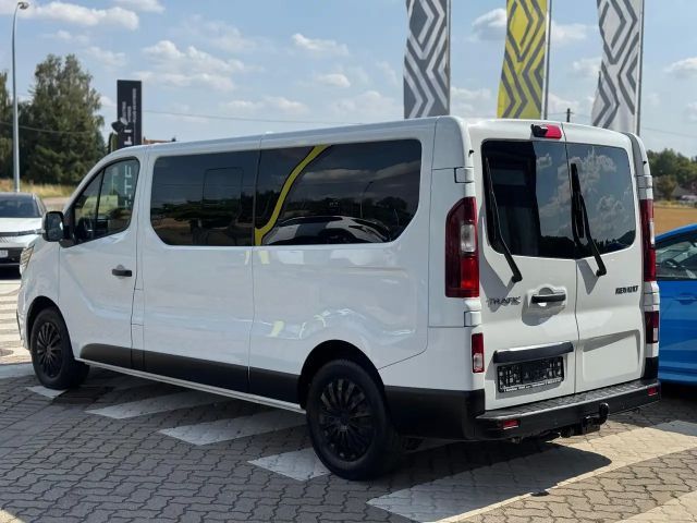 Renault Trafic Grand Life dCi 110
